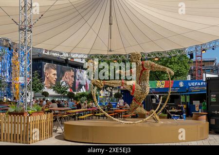 UEFA Euro 2024 fanzone Marktplatz a Stoccarda, Germania Foto Stock