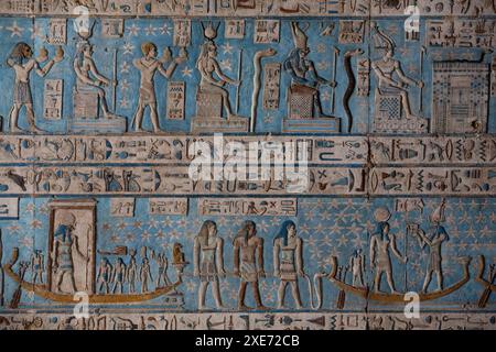 Rilievi a soffitto, Vestibule, Tempio di Hathor, Dendera, Qena, Egitto, Nord Africa, Africa Copyright: RichardxMaschmeyer 801-3923 Foto Stock