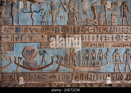 Rilievi a soffitto, Vestibule, Tempio di Hathor, Dendera, Qena, Egitto, Nord Africa, Africa Copyright: RichardxMaschmeyer 801-3925 Foto Stock