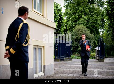 L'Aia, Paesi Bassi, 03-06-2024 Re Willem-Alexander riceve il primo Ministro uscente Mark Rutte per una conversazione finale al Palazzo Noordeinde. Immagini fatte il 03-06-2024, ma appena rilasciate alla stampa. Crediti: NLBeeld/POOL/Koen van Weel Foto Stock