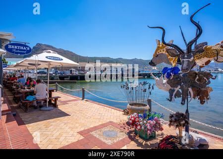 Vista del ristorante The Waterfront, Simon's Town, Cape Town, Western Cape, Sud Africa, Africa Foto Stock