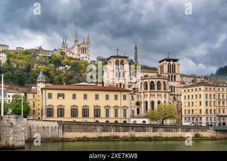 Vista sulla cattedrale di Lione, Francia Foto Stock