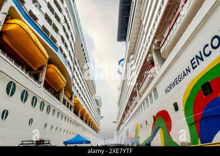 Odissea tropicale dell'Encore norvegese: Esplorare le delizie della campagna di Puerto Plata Foto Stock