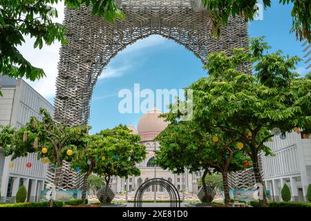 Putrajaya, Malesia - 13 luglio 2023: Palazzo di giustizia, Corte Federale della Malesia Foto Stock