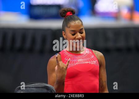 Minneapolis, Minnesota, Stati Uniti. 26 giugno 2024. JORDAN CHILES partecipa a una sessione di allenamento in vista delle prove di ginnastica olimpica degli Stati Uniti del 2024 al Target Center di Minneapolis. (Immagine di credito: © Steven Garcia/ZUMA Press Wire) SOLO PER USO EDITORIALE! Non per USO commerciale! Foto Stock