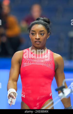 Minneapolis, Minnesota, Stati Uniti. 26 giugno 2024. SIMONE BILES partecipa a una sessione di allenamento in vista dei test di ginnastica olimpica degli Stati Uniti del 2024 al Target Center di Minneapolis. (Immagine di credito: © Steven Garcia/ZUMA Press Wire) SOLO PER USO EDITORIALE! Non per USO commerciale! Foto Stock