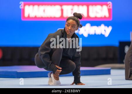 Minneapolis, Minnesota, Stati Uniti. 26 giugno 2024. SIMONE BILES partecipa a una sessione di allenamento in vista dei test di ginnastica olimpica degli Stati Uniti del 2024 al Target Center di Minneapolis. (Immagine di credito: © Steven Garcia/ZUMA Press Wire) SOLO PER USO EDITORIALE! Non per USO commerciale! Foto Stock