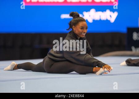 Minneapolis, Minnesota, Stati Uniti. 26 giugno 2024. SIMONE BILES partecipa a una sessione di allenamento in vista dei test di ginnastica olimpica degli Stati Uniti del 2024 al Target Center di Minneapolis. (Immagine di credito: © Steven Garcia/ZUMA Press Wire) SOLO PER USO EDITORIALE! Non per USO commerciale! Foto Stock