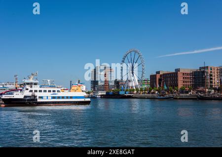 Kiel, 26 anni. 24 giugno Impressionen von der Kieler Woche aus der Innenstadt an der Hörn und am Rathaus *** Kiel, 26 giu 24 Impression of the Kieler Woche dal centro della città presso il Hörn e il municipio Foto Stock