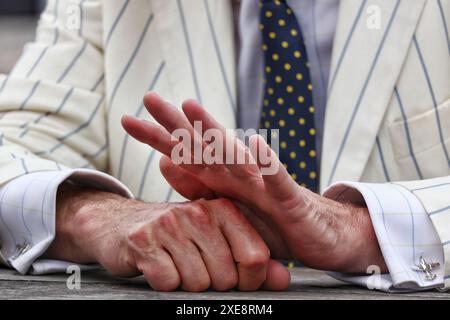 Trago Mills, Newton Abbot, Devon, Regno Unito. 24 giugno 2024. Elezioni generali 2024: Evento per la campagna Reform UK con Nigel Farage a Trago Mills, Newton Abbot, Devon. Crediti: Nidpor/Alamy Live News Foto Stock