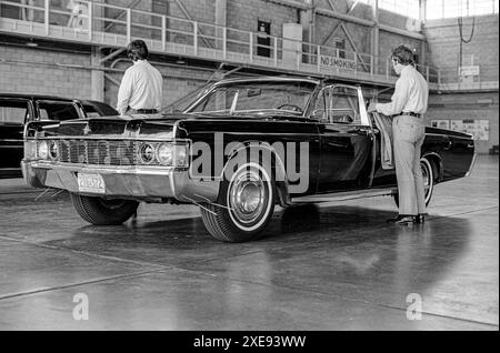 Fort Chaffee, Arkansas, Stati Uniti - 10 agosto 1975: Durante una visita del Presidente Gerald R. Ford nel 1975 a Fort Chaffee, Arkansas, il Presidenziale Foto Stock