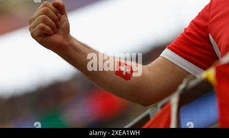 Francoforte sul meno, Ger. 23 giugno 2024. 23 giugno 2024, calcio, Euro 2024, turno preliminare, Svizzera C Germania, GER, Francoforte, stadio tifosi svizzeri, credito: HMB Media/Alamy Live News Foto Stock