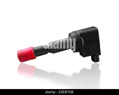 Bobina di accensione per auto isolata su sfondo bianco , concetto di parti automobilistiche Foto Stock
