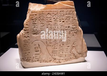 Frammento di un sarcofago del faraone Merenptah Foto Stock