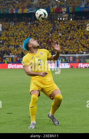 Francoforte, Germania. 26 giugno 2024. Andrei Ratiu della Romania partecipa al girone e di UEFA Euro 2024 tra Slovacchia e Romania a Francoforte, Germania, il 26 giugno 2024. Crediti: Meng Dingbo/Xinhua/Alamy Live News Foto Stock