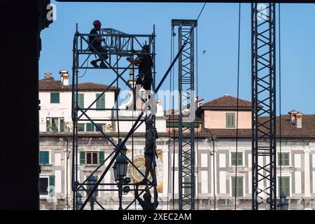 Torre dell'Orologio rinascimentale di Ludovico Beretta del XVI secolo in Piazza della Loggia nel centro storico di Brescia, Lombardia, Ita Foto Stock
