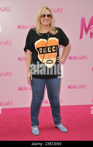 Londra, Regno Unito. 26 giugno 2024. Rebel Wilson alla serata stampa "Mean Girls the Musical", Savoy Theatre, The Strand, mercoledì 26 giugno 2024 a Londra, Inghilterra, Regno Unito. CAP/CAN © CAN/Capital Pictures credito: Capital Pictures/Alamy Live News Foto Stock