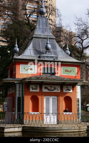 Casita del Pescador nel Parco del Retiro Madrid in Spagna Foto Stock