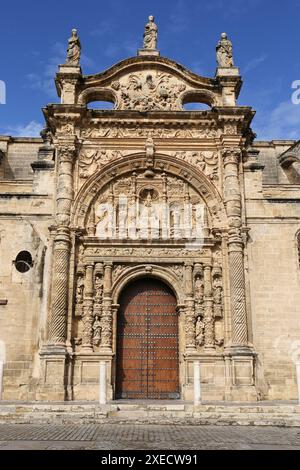 Dettagli architettonici della Chiesa del Priorato a Puerto de Santa Maria Foto Stock