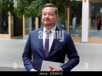 Uli Grötsch, Polizeibeauftragter des Bundes beim Deutschen Bundestag, Deutschland, Berlino, Bundespressekonferenz, Thema: Bericht des Polizeibeauftragten des Bundes im Deutschen Bundestag *** Uli Grötsch, Commissario federale di polizia del Bundestag tedesco, Germania, Berlino, Conferenza stampa federale, relazione del Commissario federale della polizia al Bundestag tedesco Foto Stock