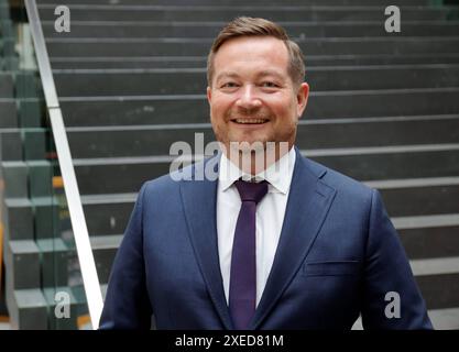 Uli Grötsch, Polizeibeauftragter des Bundes beim Deutschen Bundestag, Deutschland, Berlino, Bundespressekonferenz, Thema: Bericht des Polizeibeauftragten des Bundes im Deutschen Bundestag *** Uli Grötsch, Commissario federale di polizia del Bundestag tedesco, Germania, Berlino, Conferenza stampa federale, relazione del Commissario federale della polizia al Bundestag tedesco Foto Stock