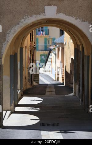 Il villaggio di Roubion nel parco nazionale del Mercantour, Alpes-Maritimes, PACA, Francia Europa Foto Stock