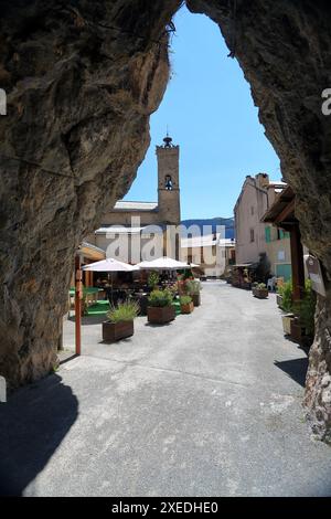 Il villaggio di Roubion nel parco nazionale del Mercantour, Alpes-Maritimes, PACA, Francia Europa Foto Stock