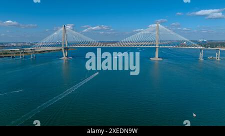 Veduta aerea dell'Arthur Revenel Bridge a Charleston, South Carolina Foto Stock