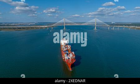 Veduta aerea dell'Arthur Revenel Bridge a Charleston, South Carolina Foto Stock