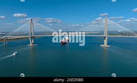 Veduta aerea dell'Arthur Revenel Bridge a Charleston, South Carolina Foto Stock