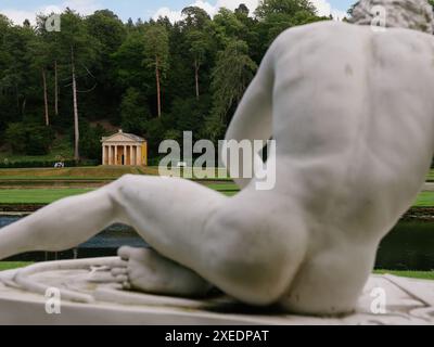 I giardini paesaggistici e le sculture di Studley Park, sito patrimonio dell'umanità dell'UNESCO nel North Yorkshire, Inghilterra, Regno Unito - Tempio della Pietà Foto Stock