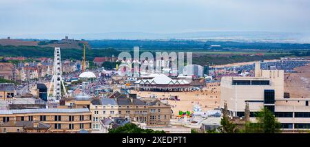 Weston-super-Mare, Regno Unito - 4 luglio 2010 : la città costiera occidentale nella contea di Somerset durante un carnevale locale. Vista dalle colline. Foto Stock