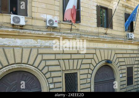 Roma, Italia. 27 giugno 2024. Rivolta nella quarta sezione del carcere di Regina Coeli - Cronaca - Latina, Italia - Gioved&#xec; 27 giugno 2024 (foto Cecilia Fabiano/LaPresse) rivolta carceraria a Regina Coeli quarta sessione &#x2014; giovedì, 27 giugno 2024 (foto Cecilia Fabiano/LaPresse) crediti: LaPresse/Alamy Live News Foto Stock