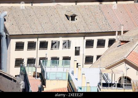 Roma, Italia. 27 giugno 2024. Rivolta nella quarta sezione del carcere di Regina Coeli - Cronaca - Latina, Italia - Gioved&#xec; 27 giugno 2024 (foto Cecilia Fabiano/LaPresse) rivolta carceraria a Regina Coeli quarta sessione &#x2014; giovedì, 27 giugno 2024 (foto Cecilia Fabiano/LaPresse) crediti: LaPresse/Alamy Live News Foto Stock