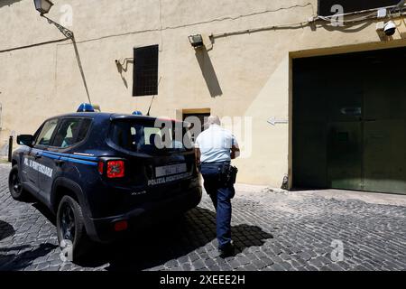 Roma, Italia. 27 giugno 2024. Rivolta nella quarta sezione del carcere di Regina Coeli - Cronaca - Latina, Italia - Gioved&#xec; 27 giugno 2024 (foto Cecilia Fabiano/LaPresse) rivolta carceraria a Regina Coeli quarta sessione &#x2014; giovedì, 27 giugno 2024 (foto Cecilia Fabiano/LaPresse) crediti: LaPresse/Alamy Live News Foto Stock