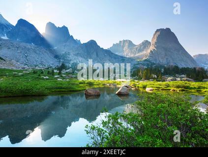 La Wind River Range, o Winds for Short, è una catena montuosa delle Montagne Rocciose. La catena montuosa si trova a ovest del Foto Stock