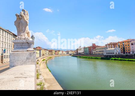 Statua del leone a Pisa Foto Stock