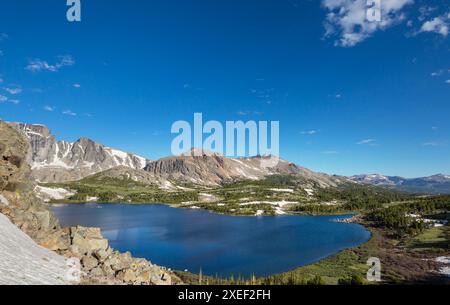 La Wind River Range, o Winds for Short, è una catena montuosa delle Montagne Rocciose. La catena montuosa si trova a ovest del Foto Stock