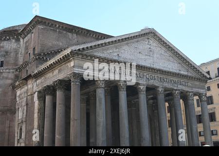 Eurore, Italia, Roma Ponte Sant'Angelo Pons Aelius e Pantheon Foto Stock