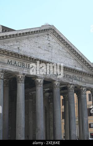 Eurore, Italia, Roma Ponte Sant'Angelo Pons Aelius e Pantheon Foto Stock