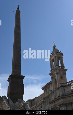 Eurore, Italia, Roma Ponte Sant'Angelo Pons Aelius e Pantheon Foto Stock