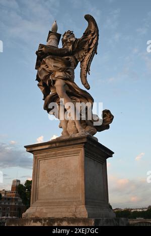 Eurore, Italia, Roma Ponte Sant'Angelo Pons Aelius e Pantheon Foto Stock