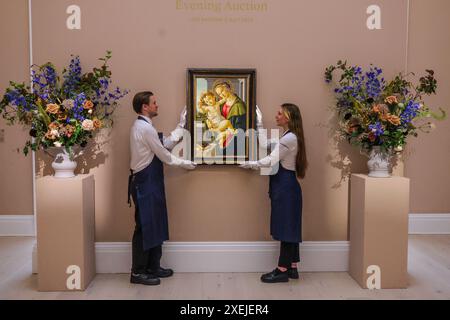 Sotheby's London 28 giugno 2024 An Exquisite Madonna & Child di Botticelli and Studio stima: £ 3-5 milioni. 3 luglio Sotheby's London . Paul Quezada - Neiman/Alamy Live News Foto Stock