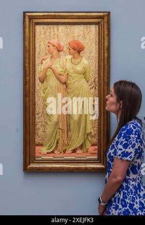 Sotheby's London 28 giugno 2024 Albert Joseph Moore A.R.W.S., Topaz, stima: £600.000 - 900.000 . 3 luglio Sotheby's London . Paul Quezada - Neiman/Alamy Live News Foto Stock