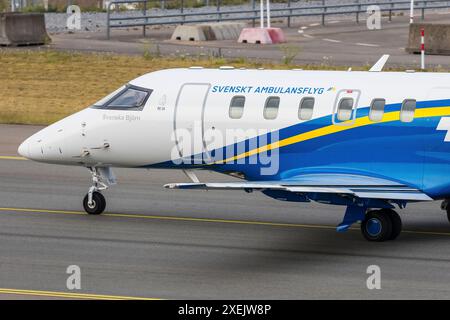 Stoccolma, Svezia - 30 giugno 2023: Pilatus PC-24 jet di Svenskt Ambulansflyg Foto Stock