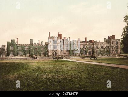 Penshurst Place ist ein Herrenhaus bei Tonbridge in der englischen Grafschaft Kent, Inghilterra, um 1890, Historisch, digital restaurierte Reproduktion von einer Vorlage aus dem 19. Jahrhundert Foto Stock