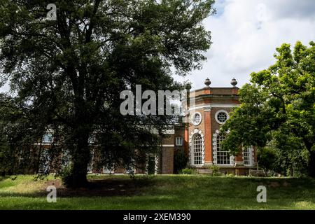 Esterno della sala barocca ottagonale di Orleans House Gallery, Twickenham, Londra, Regno Unito; Londra, Inghilterra Foto Stock