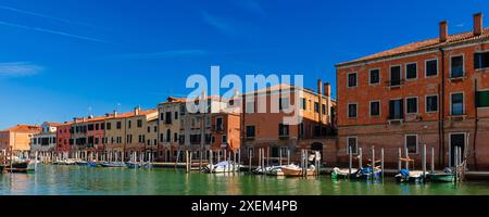 Canale sull'isola della Giudecca; Venezia, Veneto, Italia Foto Stock