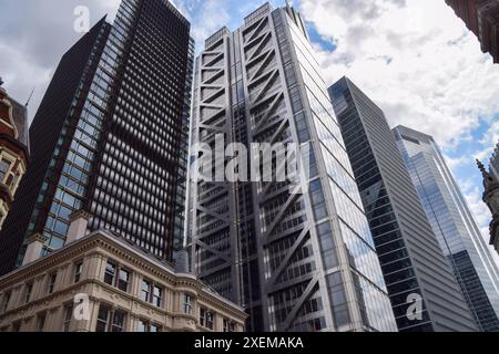 Londra, Regno Unito. 28 giugno 2024. Edifici aziendali a Bishopsgate nella City di Londra, il quartiere finanziario della capitale. Secondo quanto riferito, l’economia del Regno Unito ha registrato una crescita più rapida di quella inizialmente stimata all’inizio del 2024. Crediti: Vuk Valcic/Alamy Live News Foto Stock