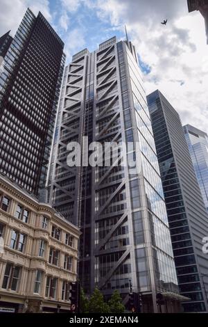 Londra, Regno Unito. 28 giugno 2024. Edifici aziendali a Bishopsgate nella City di Londra, il quartiere finanziario della capitale. Secondo quanto riferito, l’economia del Regno Unito ha registrato una crescita più rapida di quella inizialmente stimata all’inizio del 2024. Crediti: Vuk Valcic/Alamy Live News Foto Stock